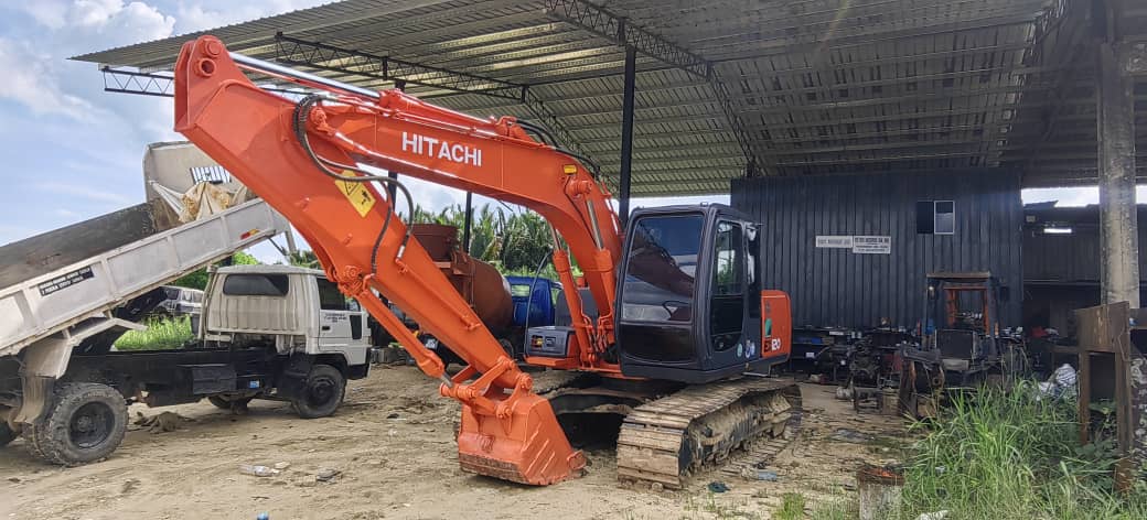 Hitachi EX120-5 – Gambar 1